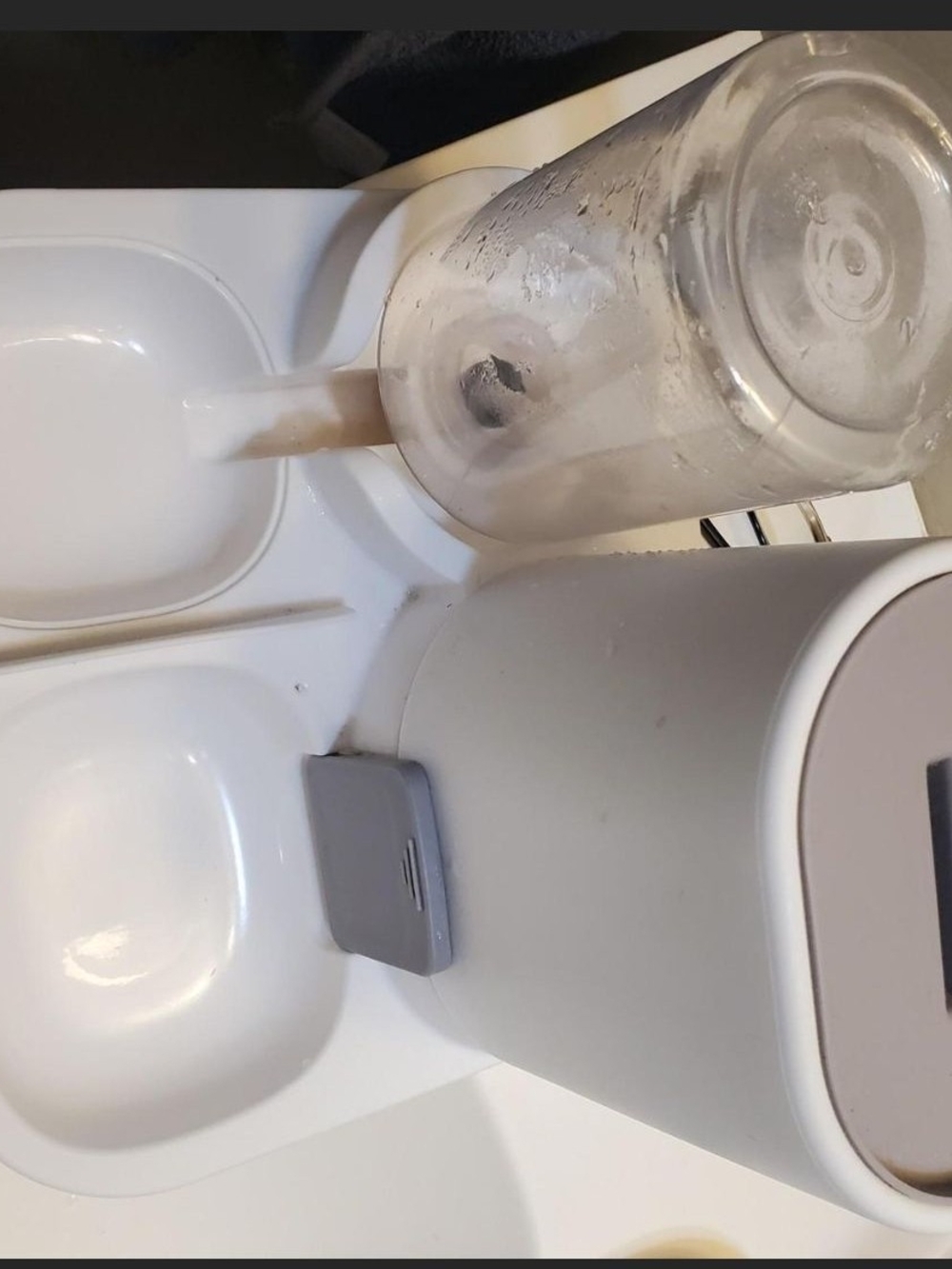 White Automated Pet Feeder with Dual Bowls
